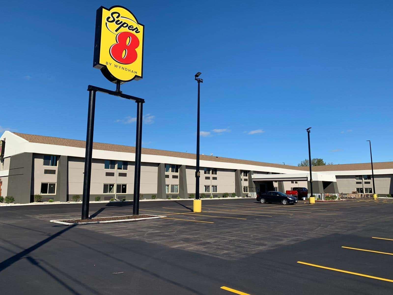 Super 8 By Wyndham South Holland Hotel Exterior photo